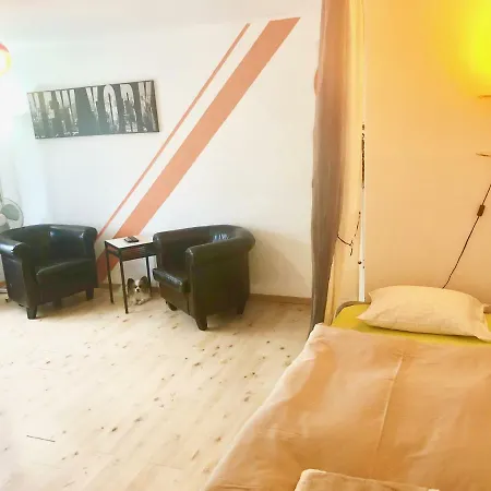 Lake & Town Studio | 24 מונטרה