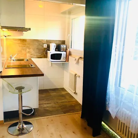Lake & Town Studio | 24 מונטרה